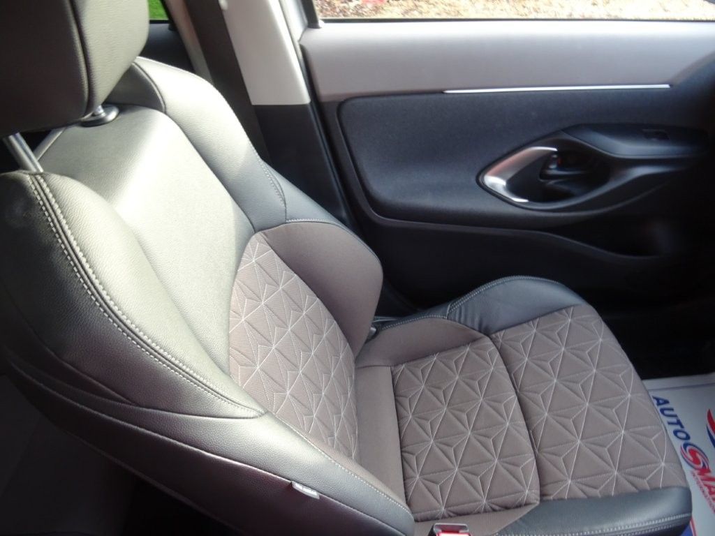 Used Toyota Yaris Cross 2023 for sale - 77033177: Photo 26