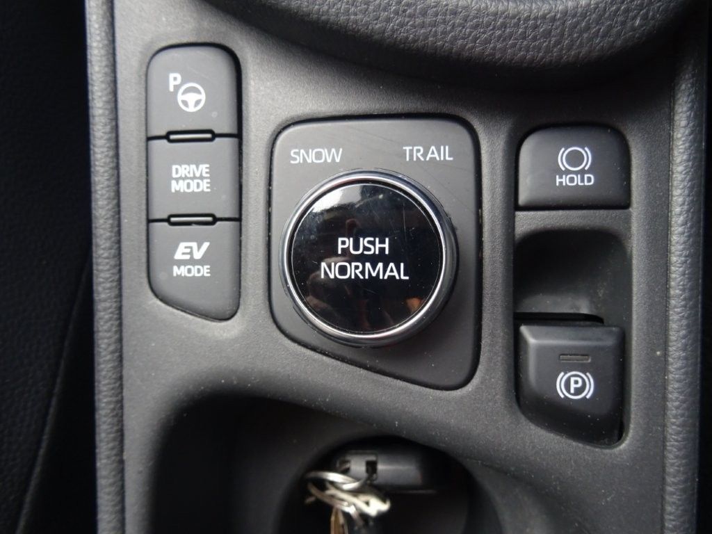 Used Toyota Yaris Cross 2023 for sale - 77033177: Photo 28