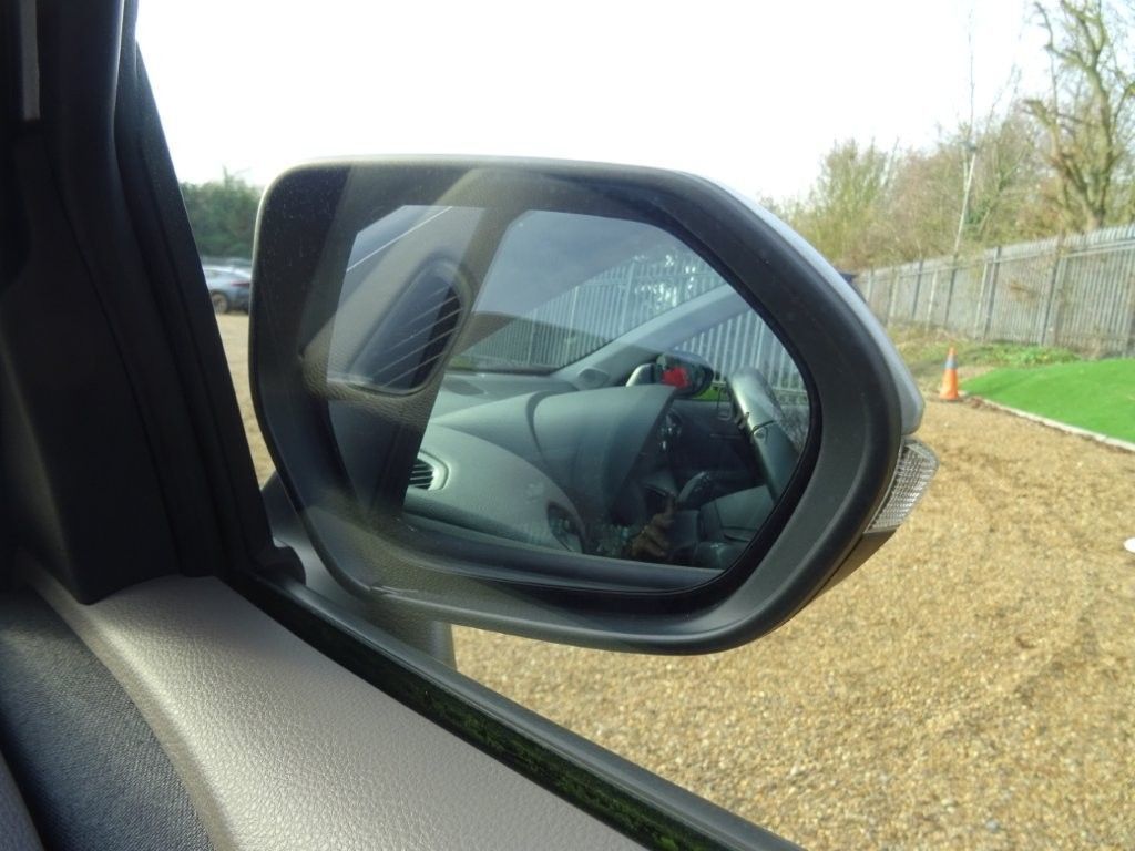 Used Toyota Yaris Cross 2023 for sale - 77033177: Photo 46