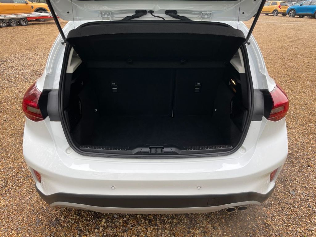 Used Ford Focus 2022 for sale - 77355003: Photo 16