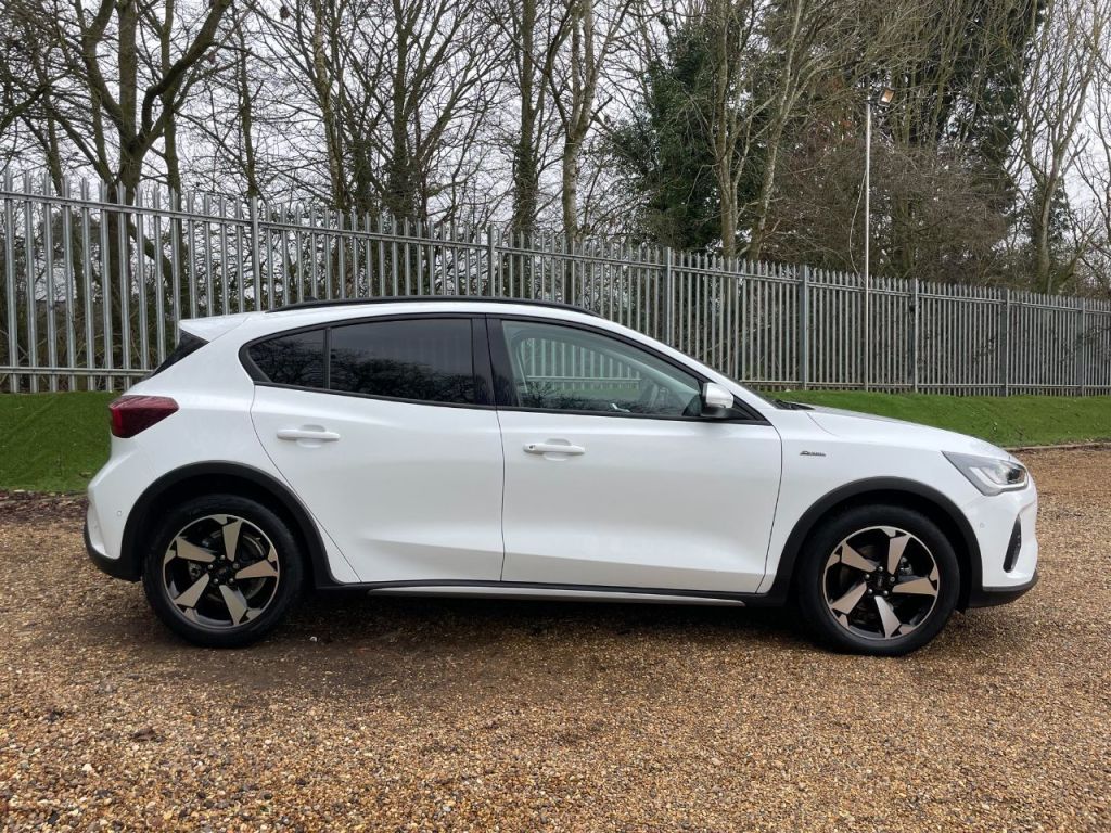 Used Ford Focus 2022 for sale - 77355003: Photo 4