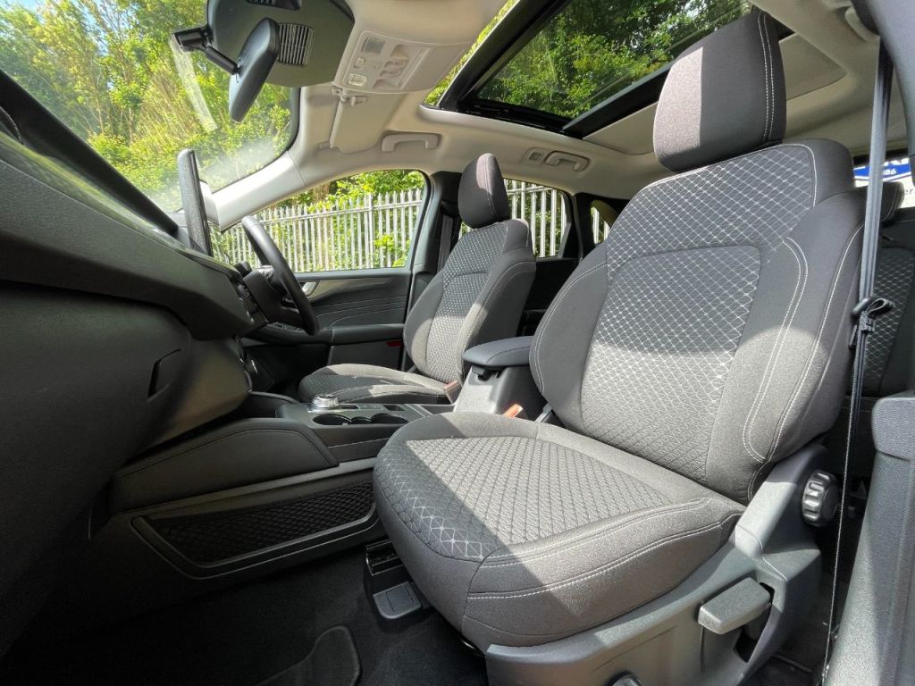 Used Ford Kuga 2024 for sale - 76576794: Photo 25