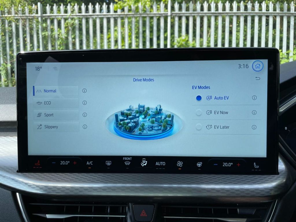 Used Ford Kuga 2024 for sale - 76576794: Photo 54