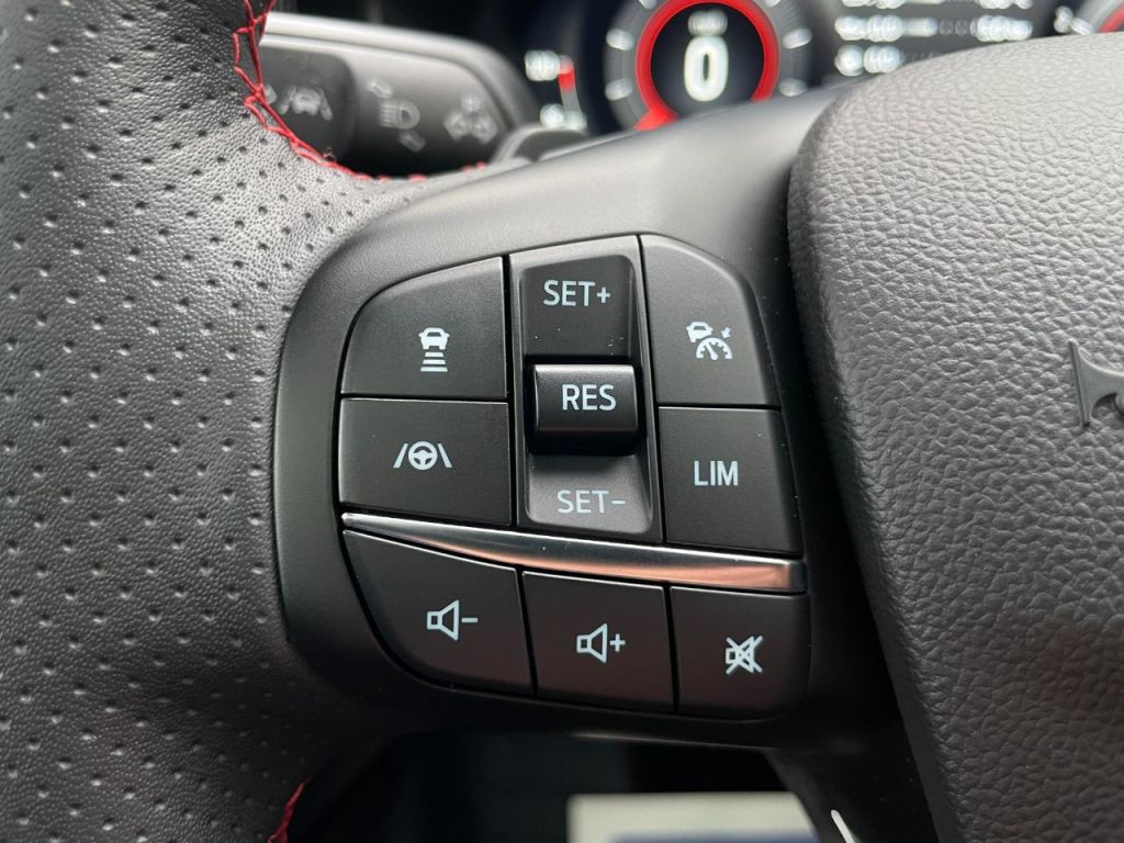 Used Ford Focus 2023 for sale - 77493898: Photo 42