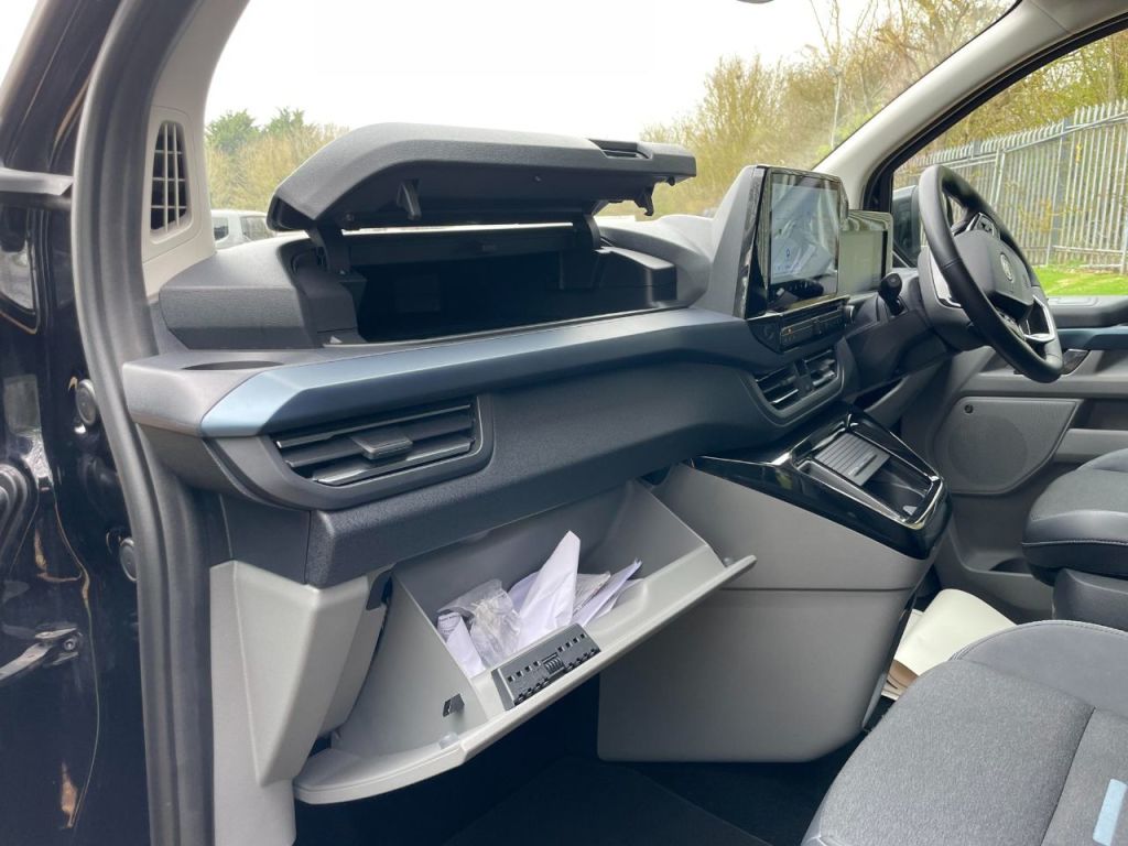 Used Ford Tourneo Custom 2024 for sale - 77836203: Photo 37