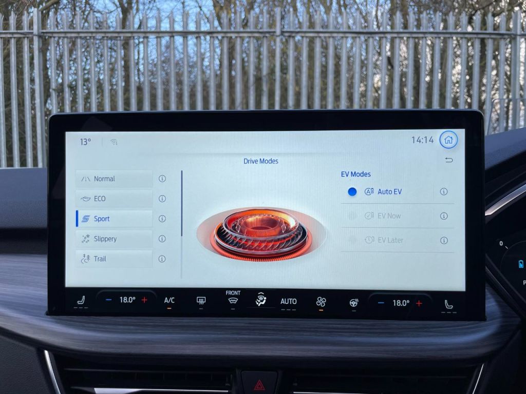 Used Ford Kuga 2025 for sale - 77301556: Photo 54