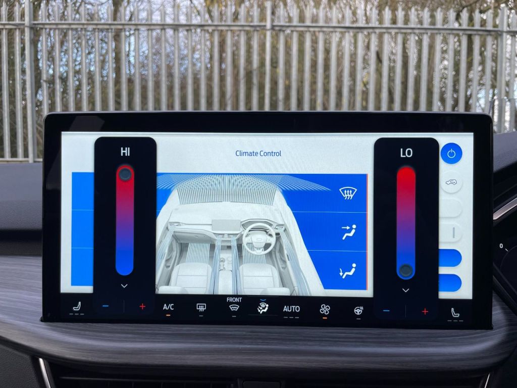 Used Ford Kuga 2025 for sale - 77301556: Photo 78