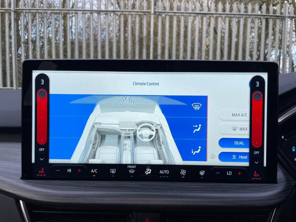 Used Ford Kuga 2025 for sale - 77301556: Photo 79