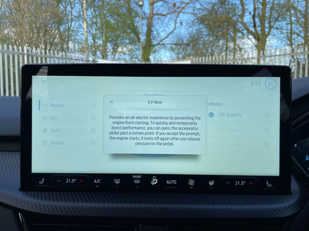 Used Ford Kuga 2025 for sale - 77836246: Photo 64