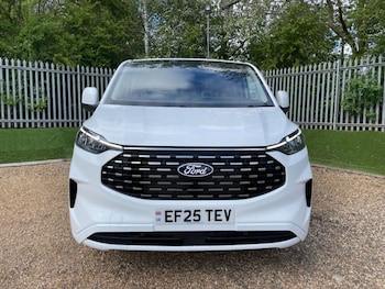 Used Ford Tourneo Custom 2025 for sale - 78310127: Photo