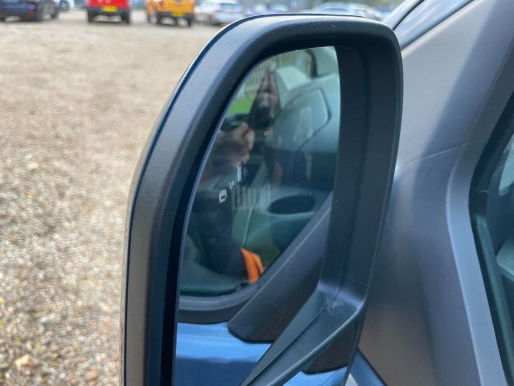 Used Ford Tourneo Custom 2025 for sale - 76616933: Photo 16