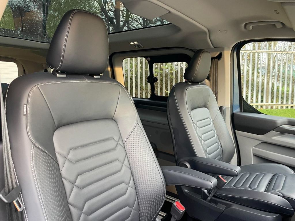 Used Ford Tourneo Custom 2025 for sale - 76616933: Photo 28