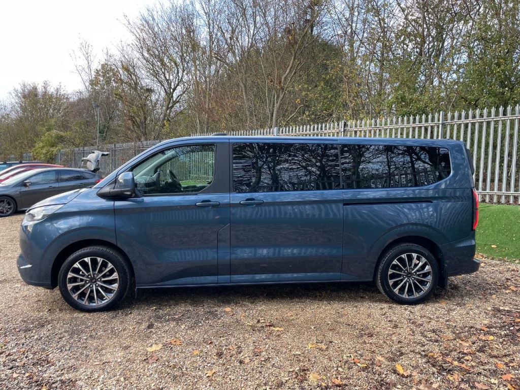 Used Ford Tourneo Custom 2025 for sale - 76616933: Photo 8