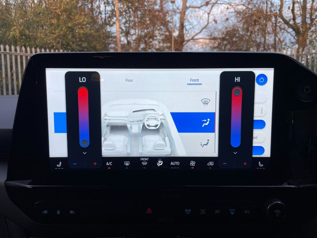 Used Ford Tourneo Custom 2025 for sale - 76616933: Photo 92