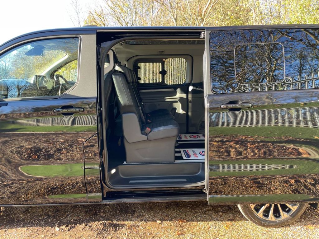 Used Ford Tourneo Custom 2024 for sale - 76653850: Photo 25