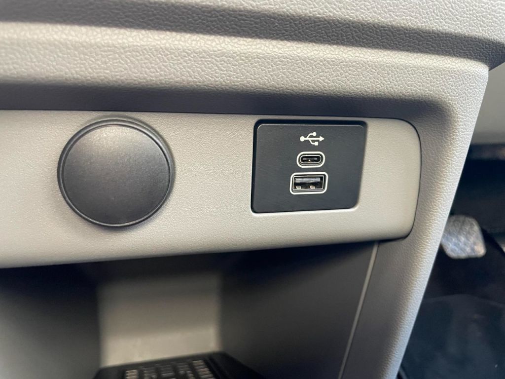 Used Ford Tourneo Custom 2024 for sale - 76653850: Photo 50