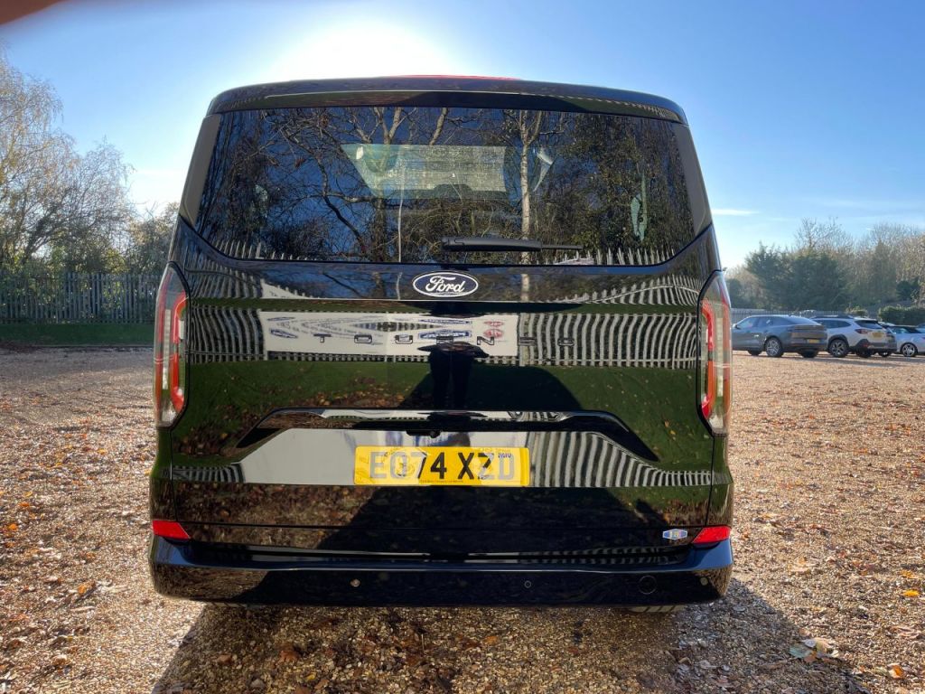 Used Ford Tourneo Custom 2024 for sale - 76653850: Photo 6