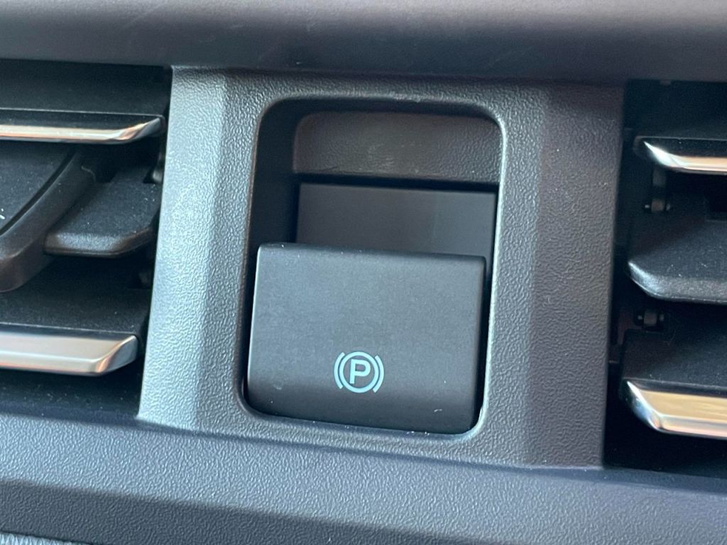 Used Ford Tourneo Custom 2024 for sale - 76653850: Photo 65