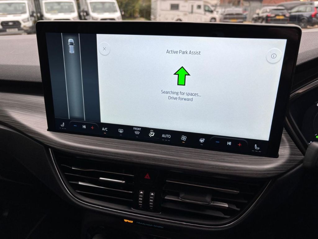 Used Ford Kuga 2024 for sale - 76576759: Photo 30