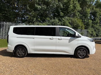 Used Ford Tourneo Custom 2025 for sale - 78985113: Photo