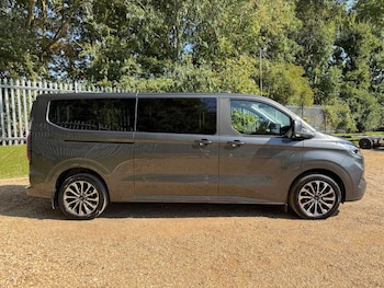 Used Ford Tourneo Custom 2025 for sale - 79597277: Photo