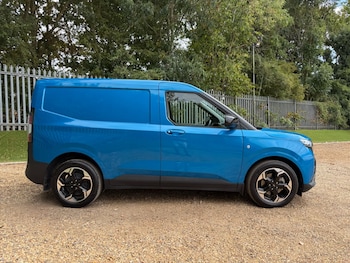 Used Ford Transit Courier 2025 for sale - 79572790: Photo