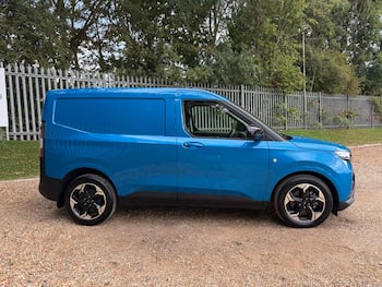 Used Ford Transit Courier 2025 for sale - 79690367: Photo