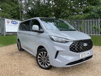 Used Ford Tourneo Custom 2025 for sale - 78792667: Photo