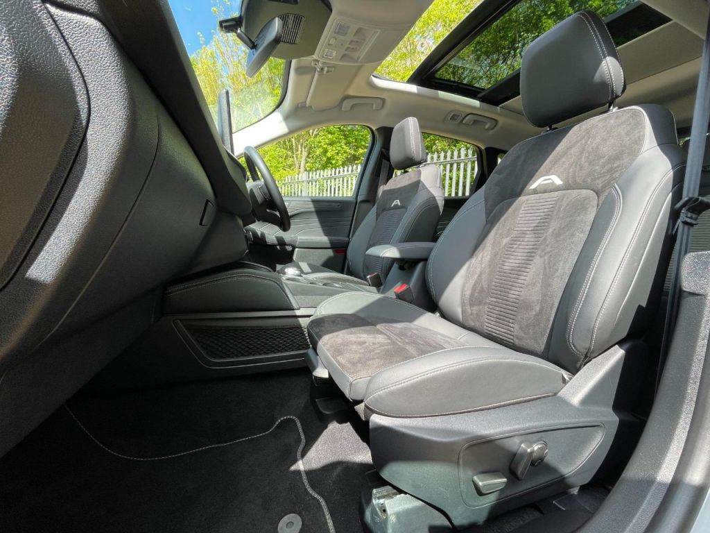 Used Ford Kuga 2024 for sale - 76576760: Photo 30