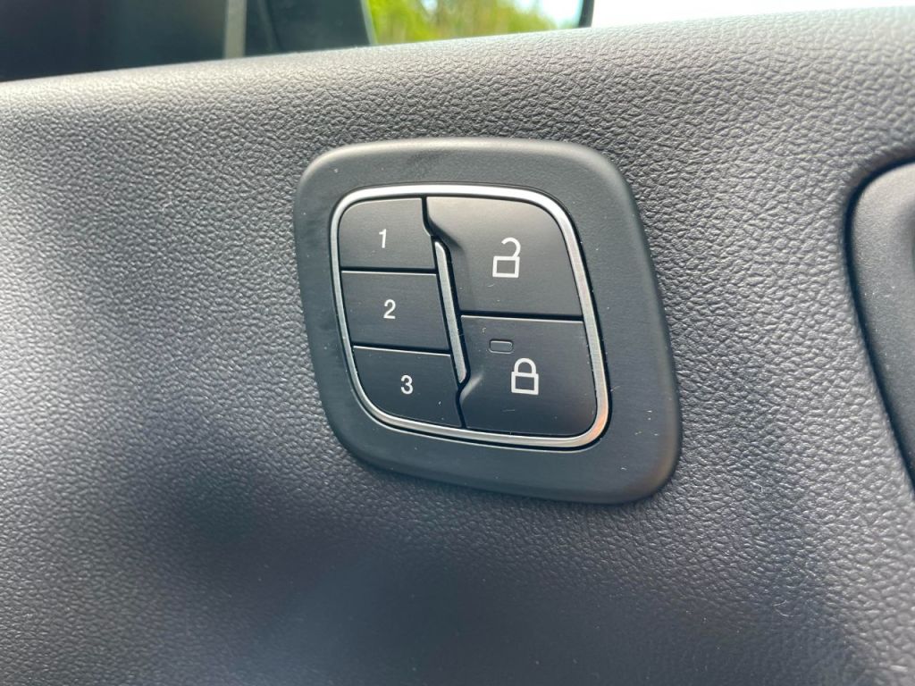 Used Ford Kuga 2024 for sale - 76576760: Photo 42