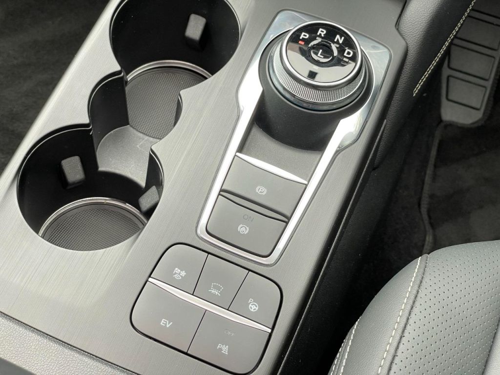 Used Ford Kuga 2024 for sale - 76576768: Photo 47