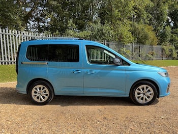Used Ford Tourneo Connect 2024 for sale - 79649765: Photo