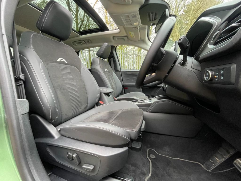 Used Ford Kuga 2025 for sale - 77850516: Photo 25