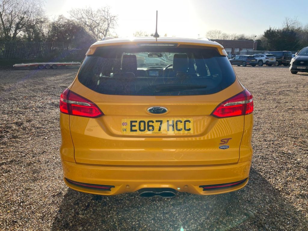 Used Ford Focus 2017 for sale - 76895939: Photo 6