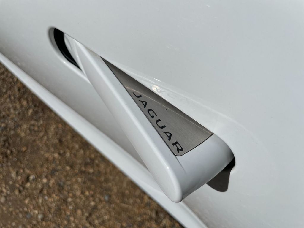 Used Jaguar F-Type 2017 for sale - 78068038: Photo 17