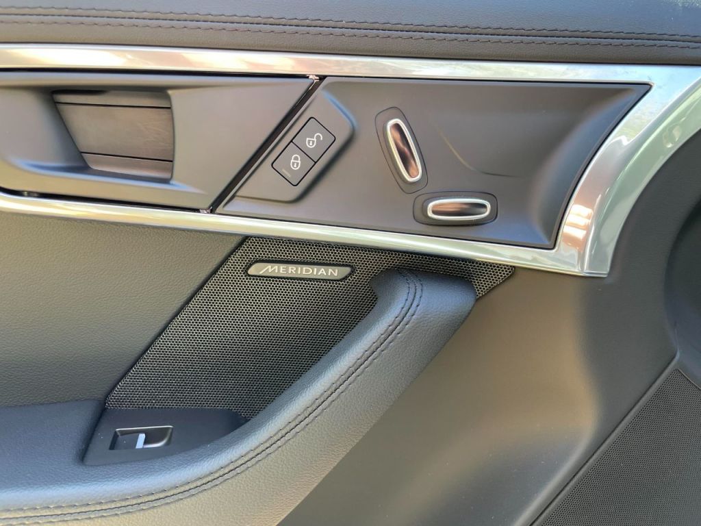 Used Jaguar F-Type 2017 for sale - 78068038: Photo 23