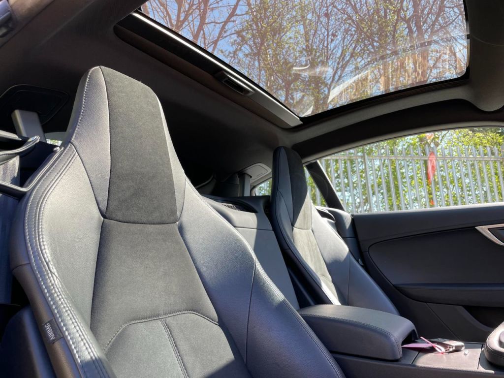 Used Jaguar F-Type 2017 for sale - 78068038: Photo 28