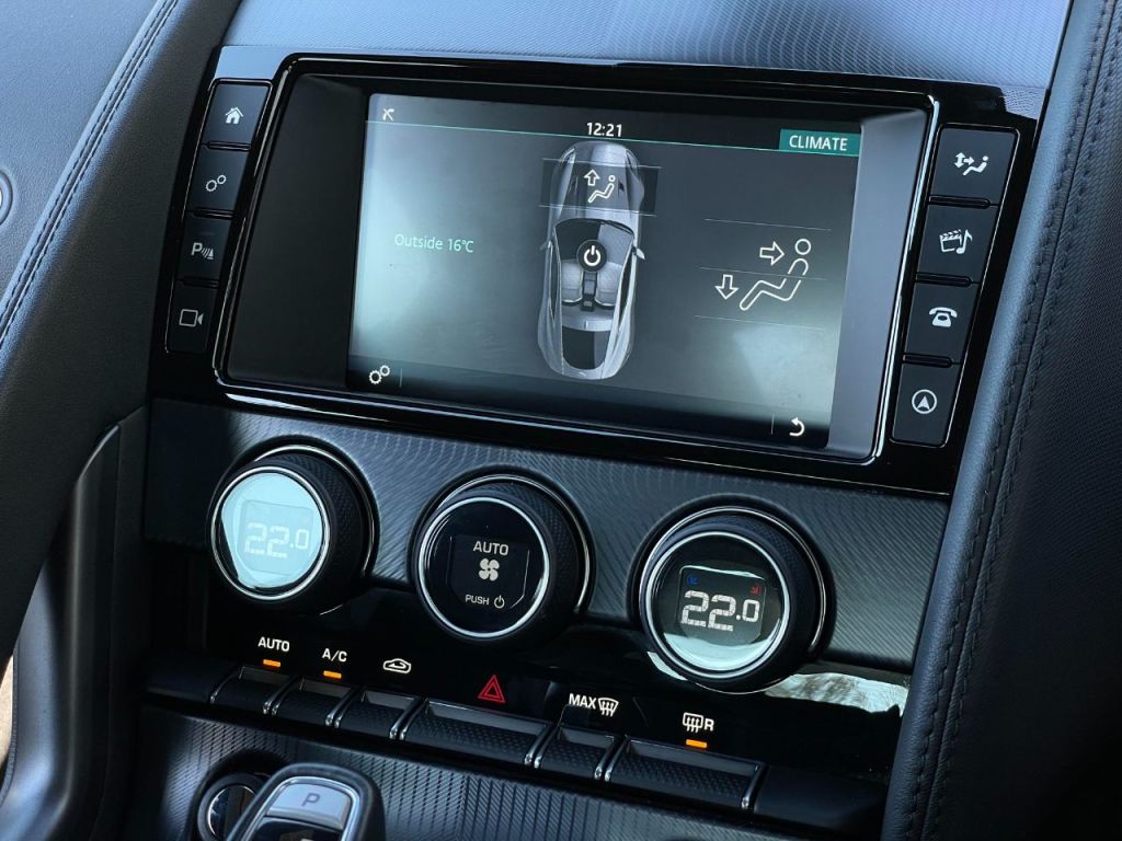 Used Jaguar F-Type 2017 for sale - 78068038: Photo 37