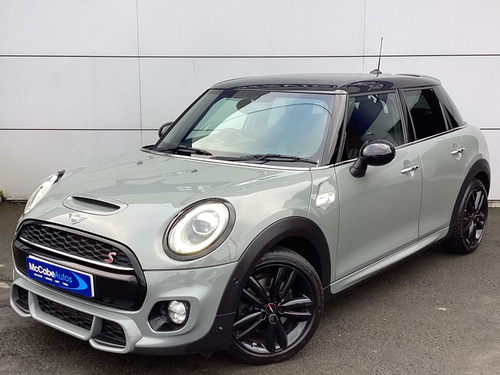 Used MINI Hatch 2019 for sale - 77642261: Photo 2