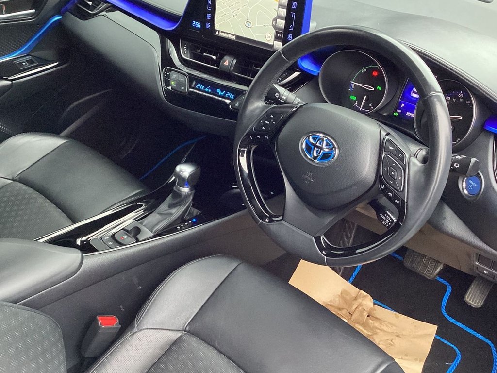 Used Toyota C-HR 2019 for sale - 77642302: Photo 11