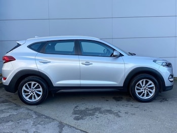 Used Hyundai TUCSON 2017 for sale - 77642462: Photo