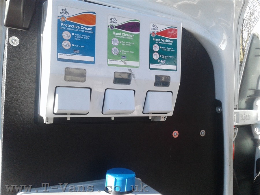 Used Ford Transit Connect 2017 for sale - 77610650: Photo 8