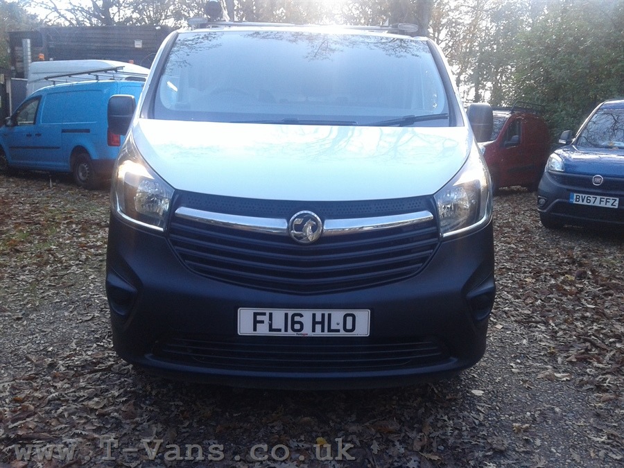 Used Vauxhall Vivaro 2016 for sale - 77049220: Photo 2