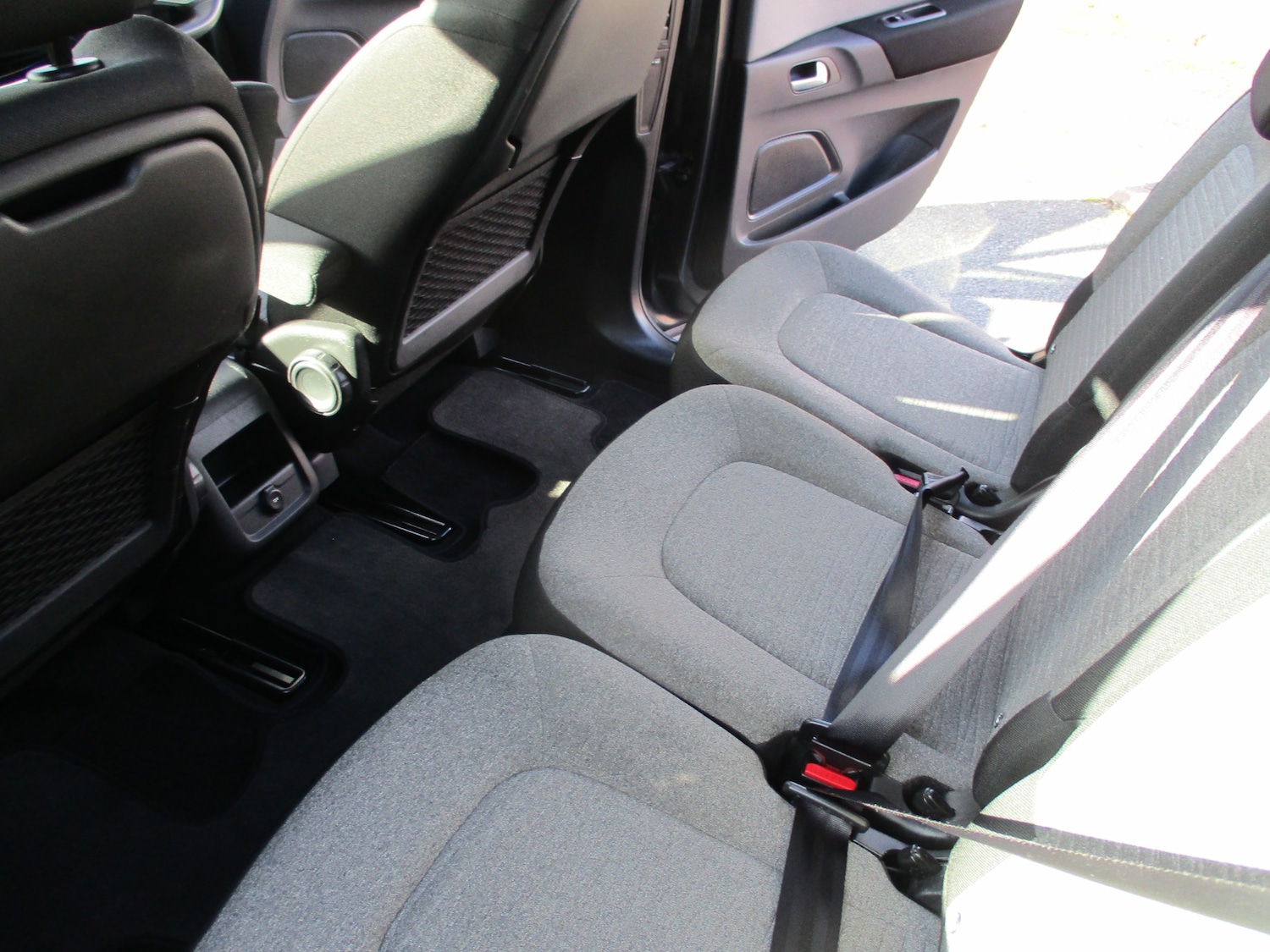 Used Citroen C4 Picasso 2015 for sale - 77916622: Photo 17