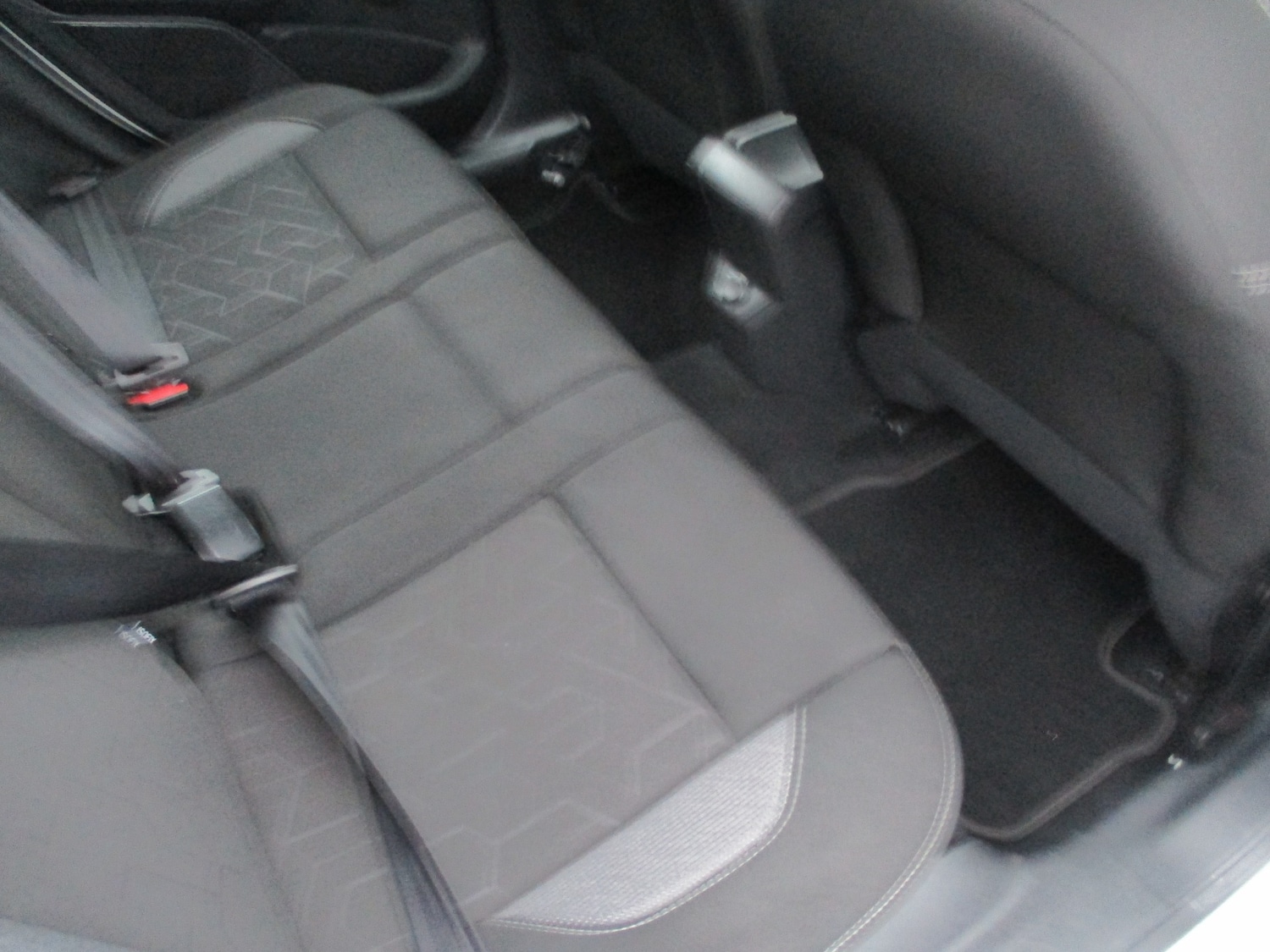 Used Peugeot 2008 2017 for sale - 76555543: Photo 12