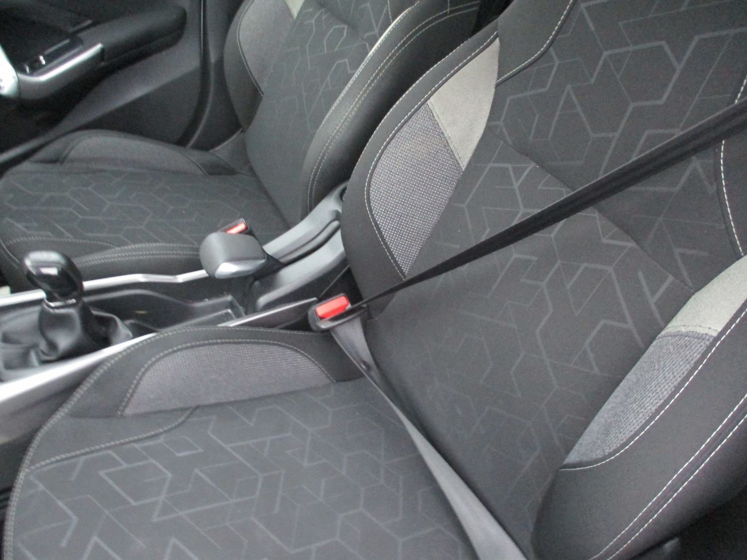 Used Peugeot 2008 2017 for sale - 76555543: Photo 20