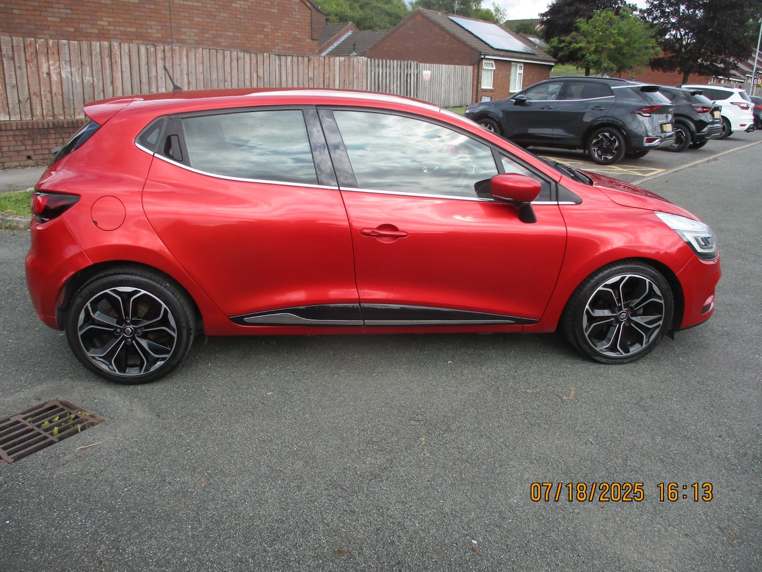 Used Renault Clio 2017 for sale - 77567386: Photo 2