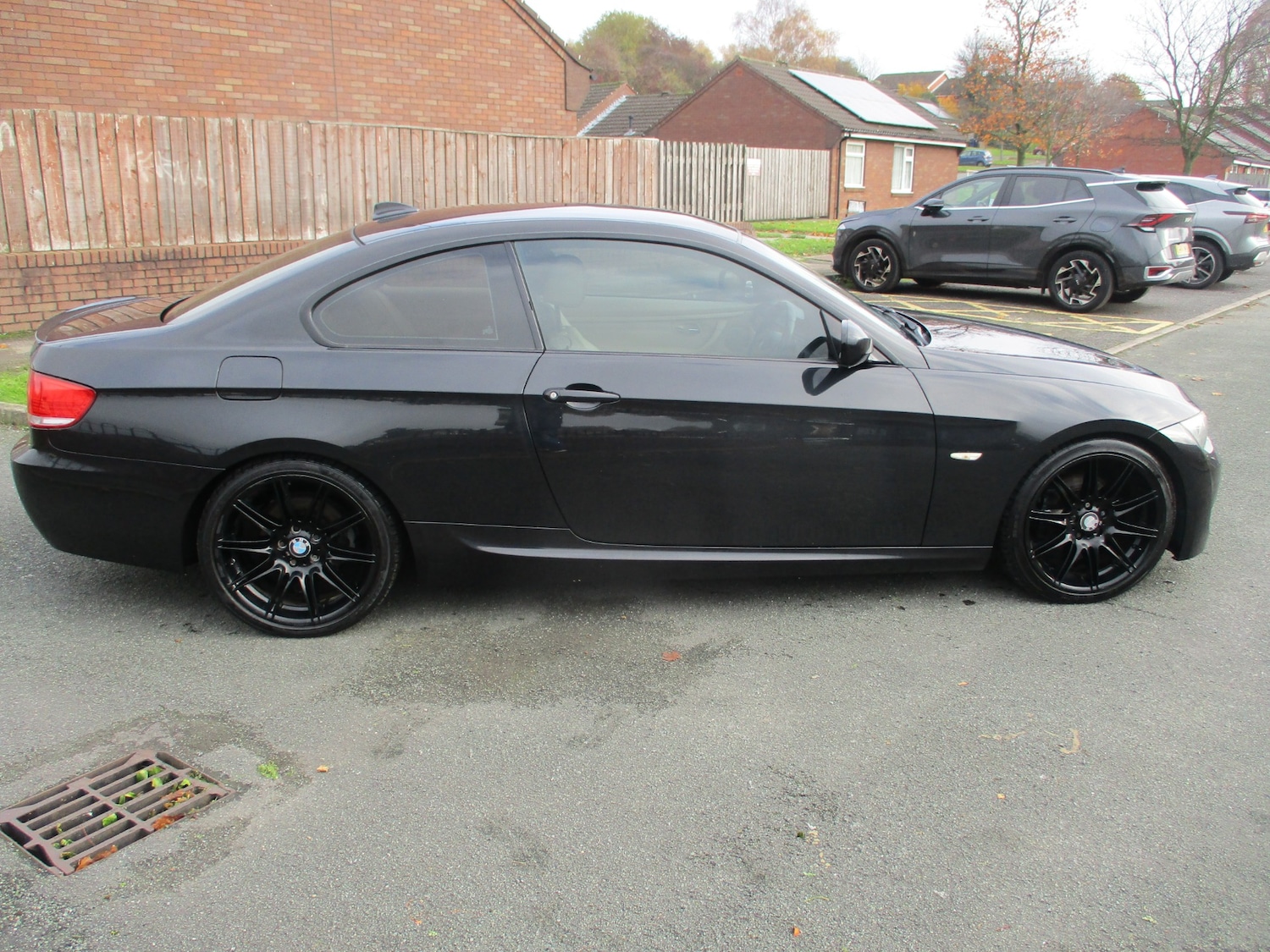 Used BMW 3 Series 2010 for sale - 76505649: Photo 2