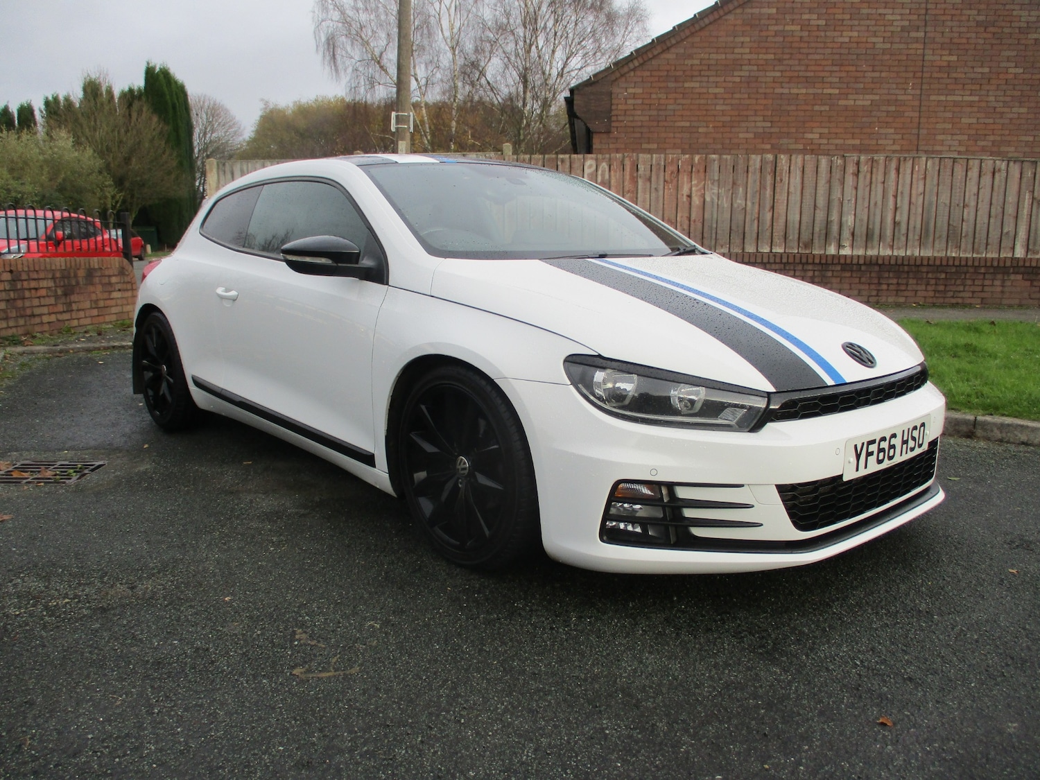 Used Volkswagen Scirocco 2016 for sale - 76611825: Photo 1