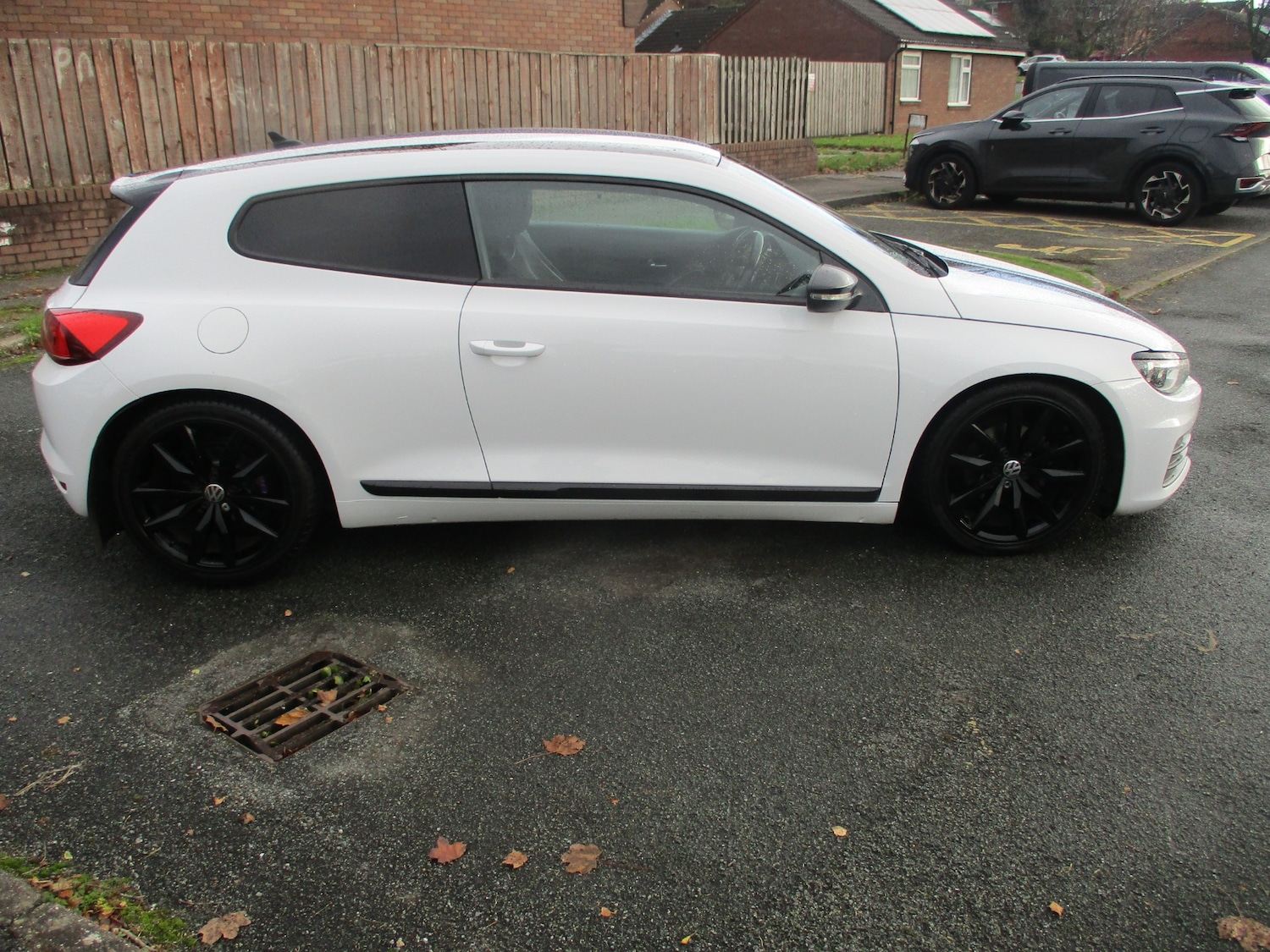 Used Volkswagen Scirocco 2016 for sale - 76611825: Photo 2